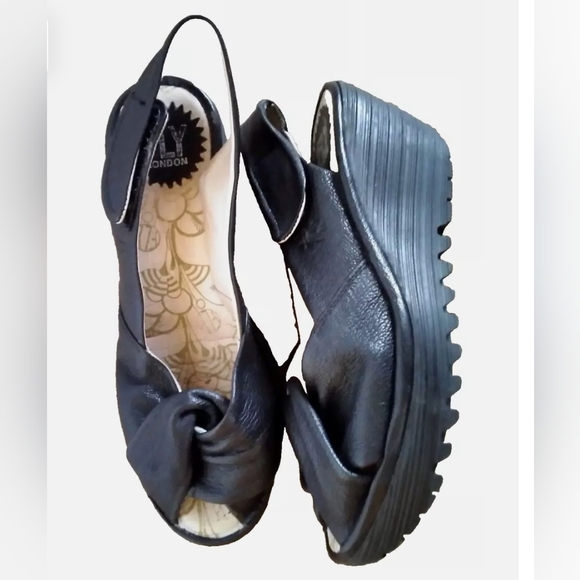 Fly London Black Yakin Wedge Heel Open Toe Sandals. Sz 37. Comfy, Cute, HP! - Picture 2 of 12